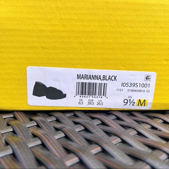 Brand New- Circus NY heels - Picture 2 of 2